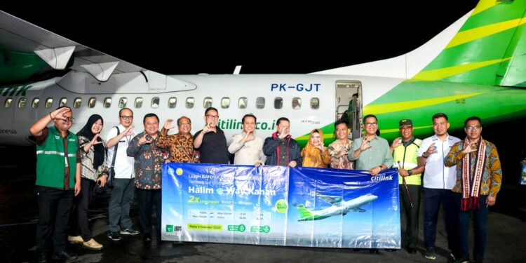 Pj Gubernur Sumut Agus Fatoni Hadiri Peresmian Penerbangan Domestik Perdana dari Bandara Gatot Subroto Way Kanan