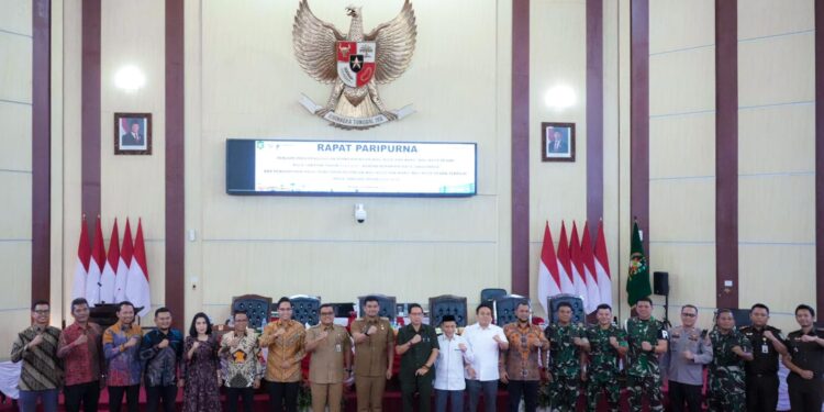 DPRD Medan Umumkan Hasil Penetapan Rico Waas dan Zakiyuddin sebagai Wali Kota dan Wakil Wali Kota Medan 2025-2030