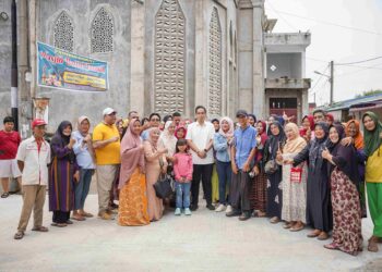 Rico Waas Realisasi Janji, Seminggu Ditinjau, Jalan Sepakat Gg Pertama Selesai Diperbaiki, Warga: Mimpi Kami Terwujud