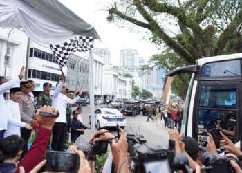 Mudik Gratis Bareng Pemko Medan, Rico Waas Lepas 1.969 Pemudik ke 12 Kota Tujuan