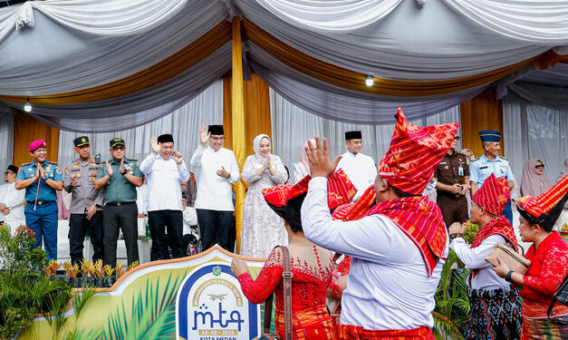 Dengan Penuh Semangat Kebersamaan, Ribuan Peserta Ikuti Pawai Ta’aruf Meriahkan Pembukaan MTQ ke- 58 Kota Medan
