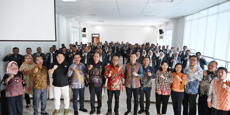 BPSDM Sumut Bawa para Administrator Stula ke Samosir,  Bahas Peningkatan Kinerja OPD Pemkab