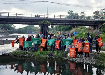 Eco Bhinneka Muhammadiyah Regional Banyuwangi Gelar Festival Besuk Sungai