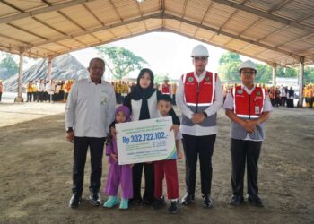 Pimpin Apel Bersama Dinas SDABMBK, Ini Pesan Rico Waas