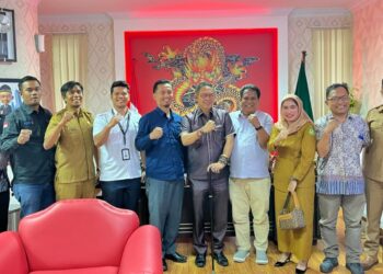 Ketua DPRD Medan Terima Audiensi IKA UNHAR