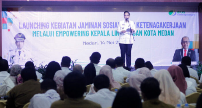 Banyak Keuntungan yang Diperoleh, Rico Waas Minta Setiap Kepling Ajak 25 Warganya Ikut BPJS Ketenagakerjaan