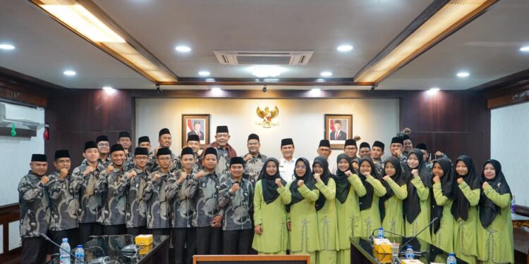 Rico Waas Lepas Kafilah Medan ke Ajang STQH ke-19 Sumut