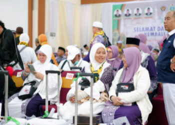 Tiba di Tanah Air, Pemko Medan Sambut Kedatangan 360 Jemaah Haji asal Kota Medan