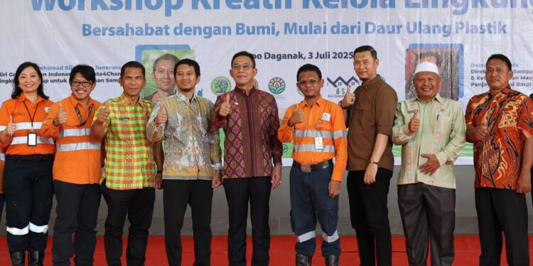 Agincourt Resources Gerakkan Aksi Ecobrick dari Hati:10.000 Botol untuk Bumi