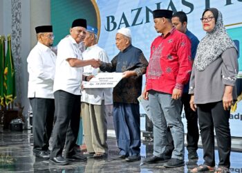 Salurkan Zakat, Infak dan Sedekah Triwulan II 2025,  Wagub Sumut Sebut Baznas Punya Peran Penting dalam Pembangunan