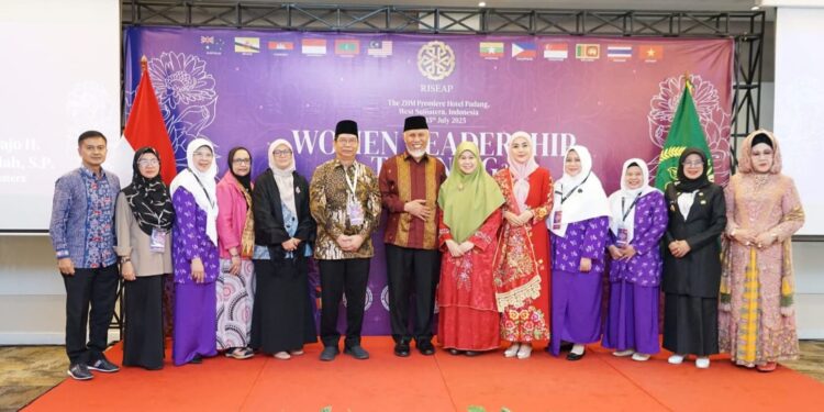 Wanita Islam dan Women’s Wing RISEAP Gelar International Women Leadership Training : Perempuan Muslim dapat Menjadi Pemimpin Perubahan