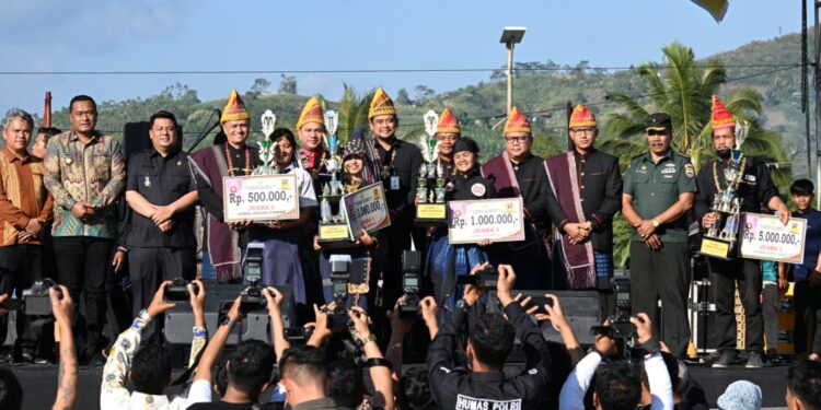 Sahuti Aspirasi Masyarakat Pakpak Bharat,  Bobby Nasution akan Bangun Infrastruktur hingga Bantu Pedagang Kecil
