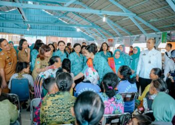 Ketua TP PKK Sumut  Kahiyang Ayu Tinjau Posyandu,Pastikan Layanan Kesehatan dan Pemberdayaan di Desa Berjalan Baik