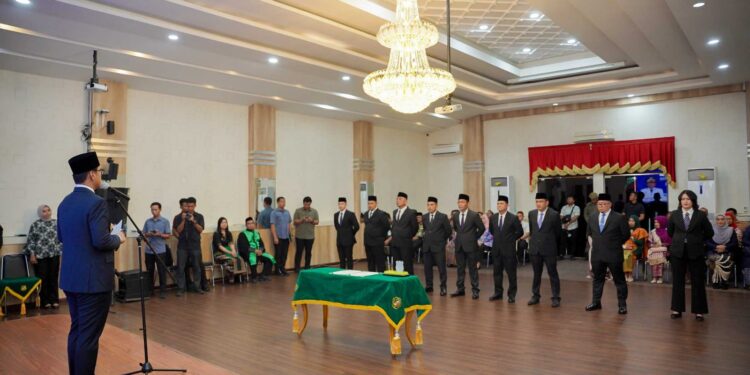 Lantik 9 Pejabat Pimpinan Tinggi Pratama, Rico Waas: Saya Tak Minta Sepeserpun, Layani Masyarakat, Majukan Medan