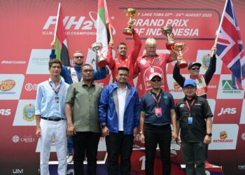 Tutup dan Serahkan Trofi Juara F1 Powerboat Indonesia,Bobby Nasution Optimis Tahun Depan Makin Baik Lagi
