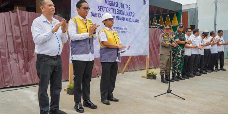 Tata Kota dan Nyamankan Warga, Rico Waas Gencarkan Penanaman Kabel Bawah Tanah
