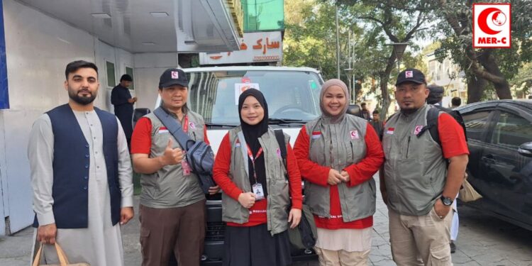 Tim MER-C Bertolak ke Jalalabad, Bawa Ribuan Paket Bantuan untuk Korban Gempa