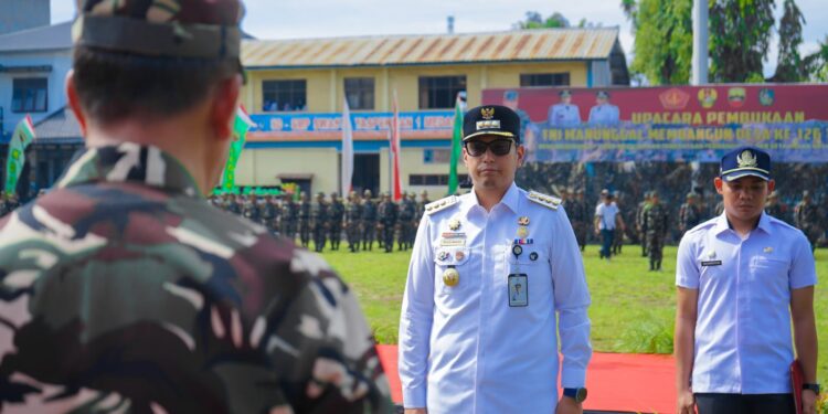 Pimpin Upacara Pembukaan TMMD ke 126, Rico Waas Tekankan Pentingnya Sinergitas Dalam Pembangunan Yang Berkelanjutan