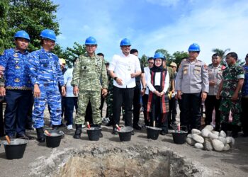 Gubernur Bobby Nasution Resmikan Pembangunan Gerai Koperasi Merah Putih di Sumut