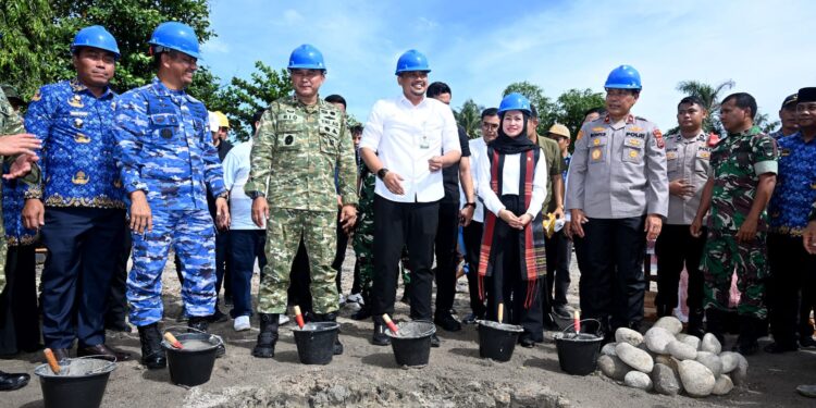 Gubernur Bobby Nasution Resmikan Pembangunan Gerai Koperasi Merah Putih di Sumut