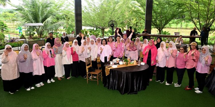 Kahiyang Ajak DWP Sumut Jadi Teladan Istri ASN yang Menginspirasi