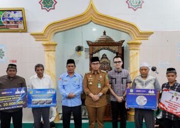Pemberdayaan Rumah Ibadah di Masjid Al Ikhlas Laucih, Rico Waas Safari Ashar dan Ajak Masyarakat Makmurkan Masjid