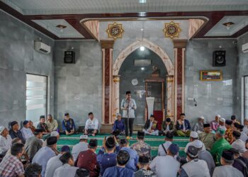 Safari Jumat di Medan Marelan, Rico Waas Dengar dan Beri Solusi Permasalahan Warga