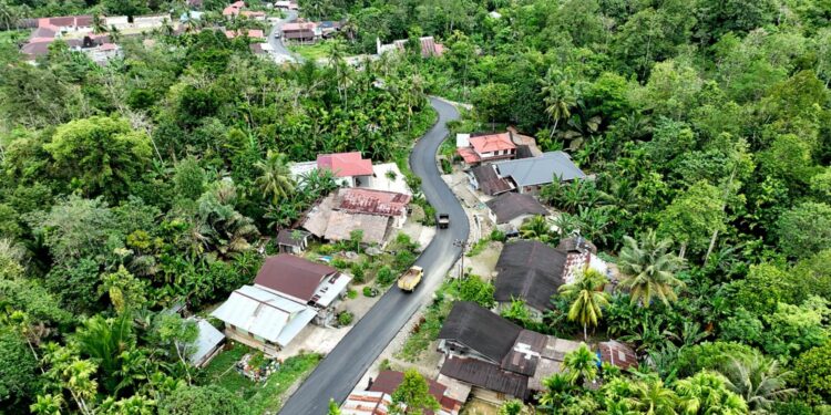Mobilitas Jadi Lebih Cepat, Masyarakat Kepulauan Nias Senang Jalan dan Jembatan Diperbaiki Gubernur Bobby Nasution