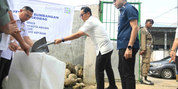 Pemko Medan Terima Bantuan 10.000 Geobag Untuk Penanggulangan Banjir, Rico Waas: Bermanfaat Jadi Benteng Penahan Air