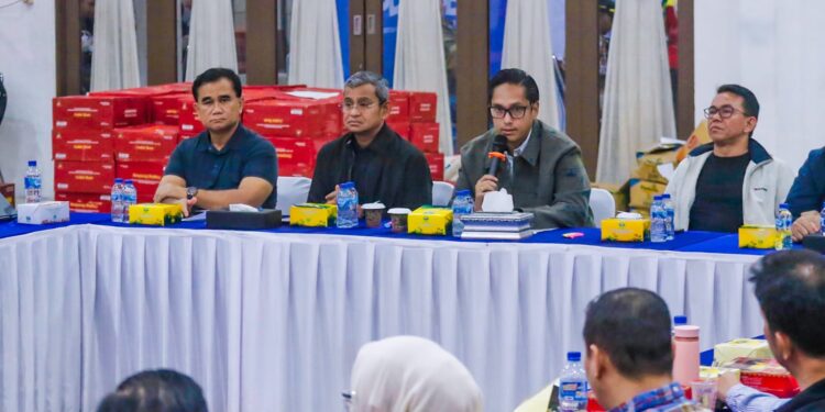 Pemko Medan Siaga Penuh. Rico Waas Pimpin Langsung Rapat Evaluasi Banjir Terbesar dan Bersiap Hadapi Cuaca Buruk 1-9 Desember