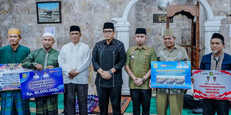 Rico Waas Ajak Warga Perkuat Silaturahmi dan Kendalikan Penggunaan Ponsel dalam Keluarga