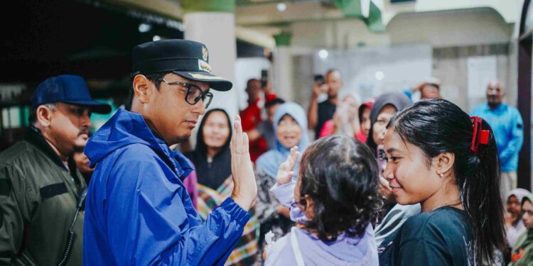 Hujan Deras dan Angin Kencang Landa Medan, Rico Waas Gerak Cepat Pastikan Keselamatan Warga