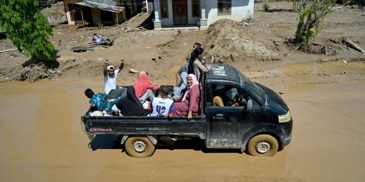 Aliran Sungai Mulai Lancar, Akses ke Tukka Kembali Normal