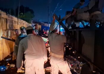 Pemko Medan Tertibkan PKL di Seputaran Pasar Simpang Limun, Penindakan Dilakukan Persuasif dan Humanis