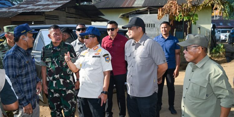 Tinjau Normalisasi Sungai di Hutanabolon, Tito Karnavian Salut dengan Kinerja Bobby Nasution