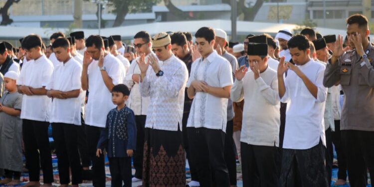 Salat Idulfitri 1447 H, Rico Waas Ajak Warga Perkuat Persatuan dan Bangun Medan untuk Semua