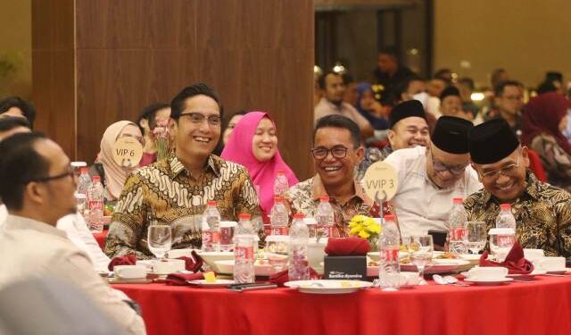 Perkuat Sinergi, Wali Kota dan Wakil Wali Kota Medan Hadiri Halal bi Halal Keluarga Besar Yayasan Gerakan Sumatera Utara Bergiat dan IKA MSP FISIP USU