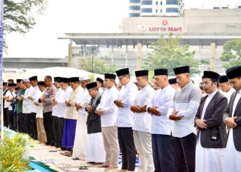 Refleksi Iduladha, Rico Waas Ajak Warga Perkuat Kepedulian Sosial dan Jaga Lingkungan