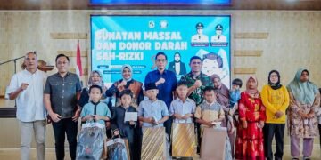 Rico Waas Bawa Keceriaan di Sunat Massal Sah-Rizki, 42 Anak Ikut dan Ibu Tunggal Terima Santunan