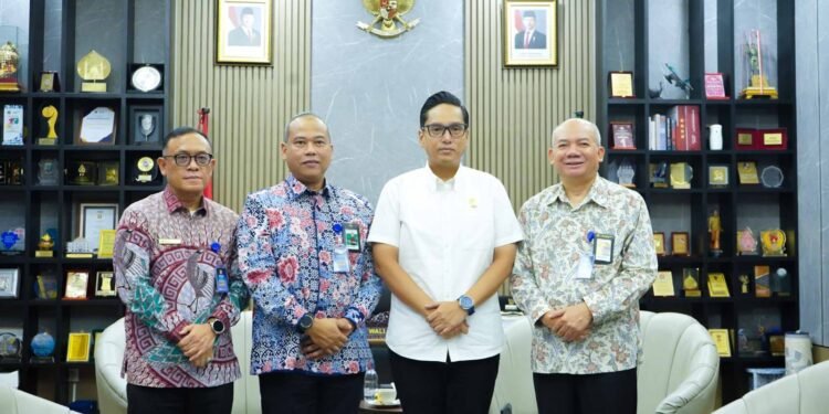 Rico Waas–Kemenkeu Bahas Penguatan Ekonomi Medan, UMKM dan Belawan Jadi Fokus