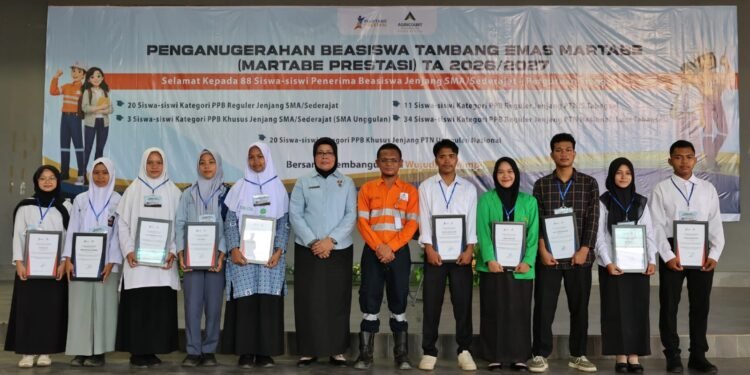 Sembilan Tahun Tak Putus, Agincourt Resources Salurkan Rp5,29 Miliar Beasiswa Martabe Prestasi 2026