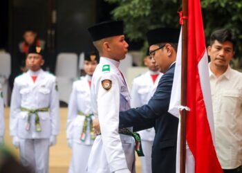Hadiri Paripurna DPRD, Wali Kota & Wakil Wali Kota Medan Simak Pidato Kenegaraan Presiden Prabowo*