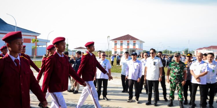 Bangga Lihat Semangat dan Kekompakan Siswa Sekolah Rakyat, Rico Waas: Kini Mereka Berani Bermimpi Besar