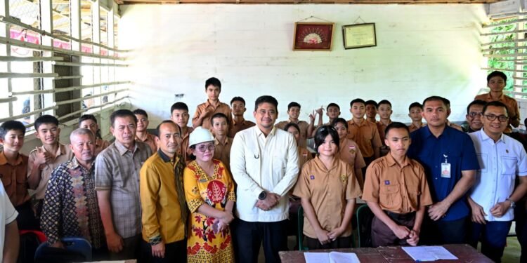 Pelajar Nias Utara Bersyukur Program Sekolah Gratis Gubernur Bobby Nasution Ringankan Beban Orang Tua