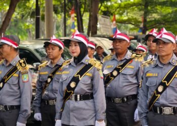 Satlinmas Kota Bekasi Tampilkan Kekompakan Melalui Lomba Peraturan Baris Berbaris