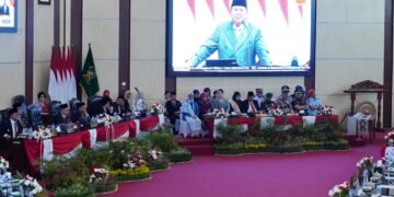Hadiri Paripurna DPRD, Wali Kota & Wakil Wali Kota Medan Simak Pidato Kenegaraan Presiden Prabowo*