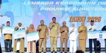 Bobby Nasution Serahkan Hibah kepada 567 Penerima, Rumah Ibadah hingga Mahasiswa Dapat Bantuan