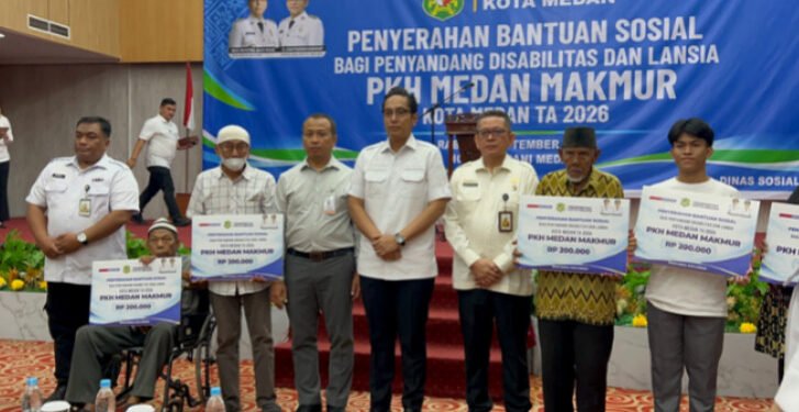 PKH Medan Makmur Resmi Disalurkan, Rico Waas Serahkan Bantuan Untuk 10 Ribu Warga Lansia dan Disabilitas