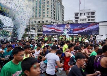 Rico Waas Bersama Pangdam I/BB dan Wagubsu Lepas 20.000 Peserta Fun Run 5K