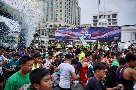 Rico Waas Bersama Pangdam I/BB dan Wagubsu Lepas 20.000 Peserta Fun Run 5K